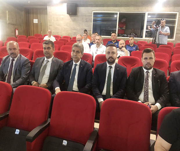 AK parti işi sıkı tuttu