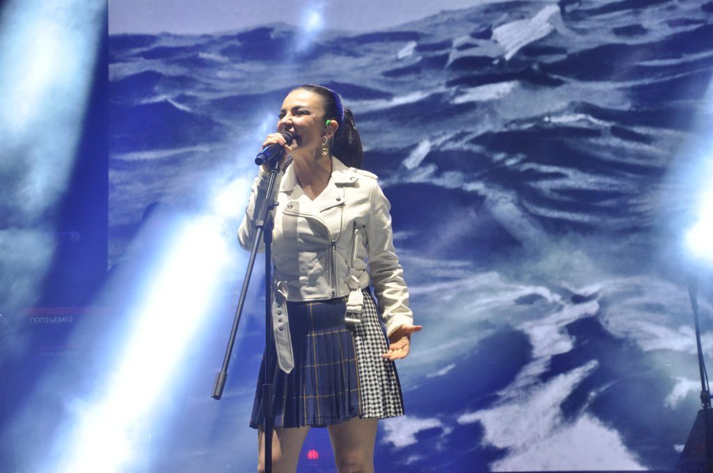 ÜNLÜ SANATÇILARDAN UNUTULMAZ KONSER