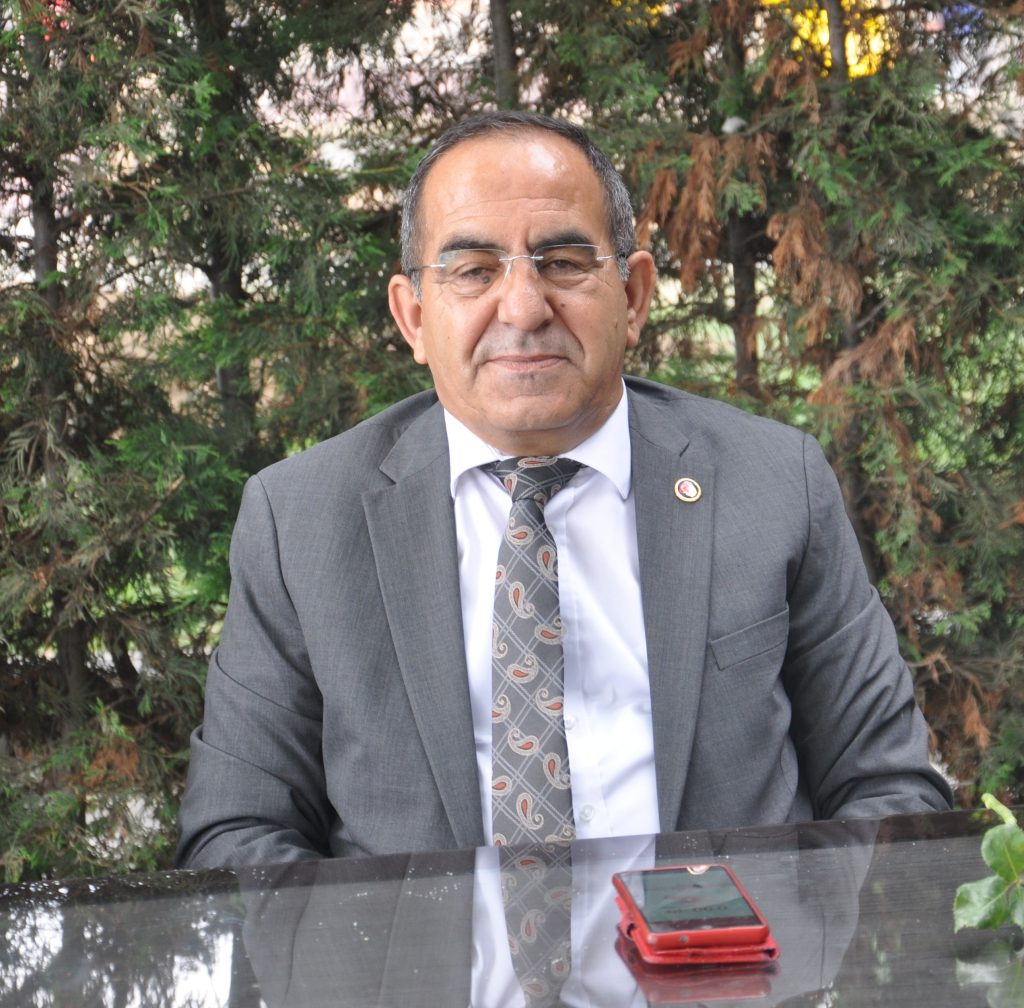 “Sahada olmaya devam edeceğiz”
