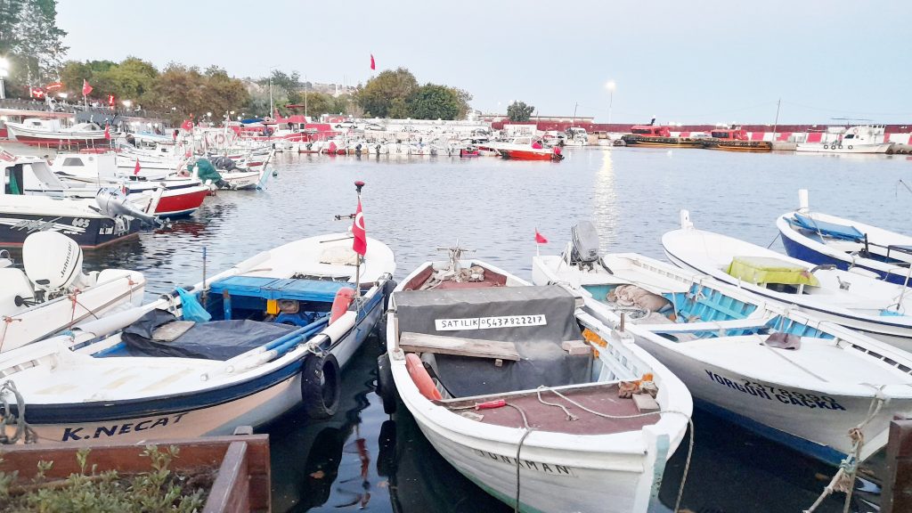 Balıkçılar gün sayıyor