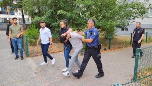 Kız arkadaşını boğarak öldürdü