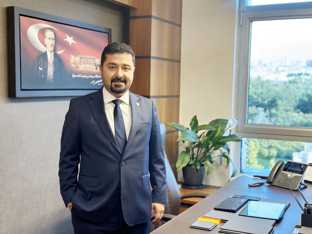 “Herkes elini taşın altına koymalı”