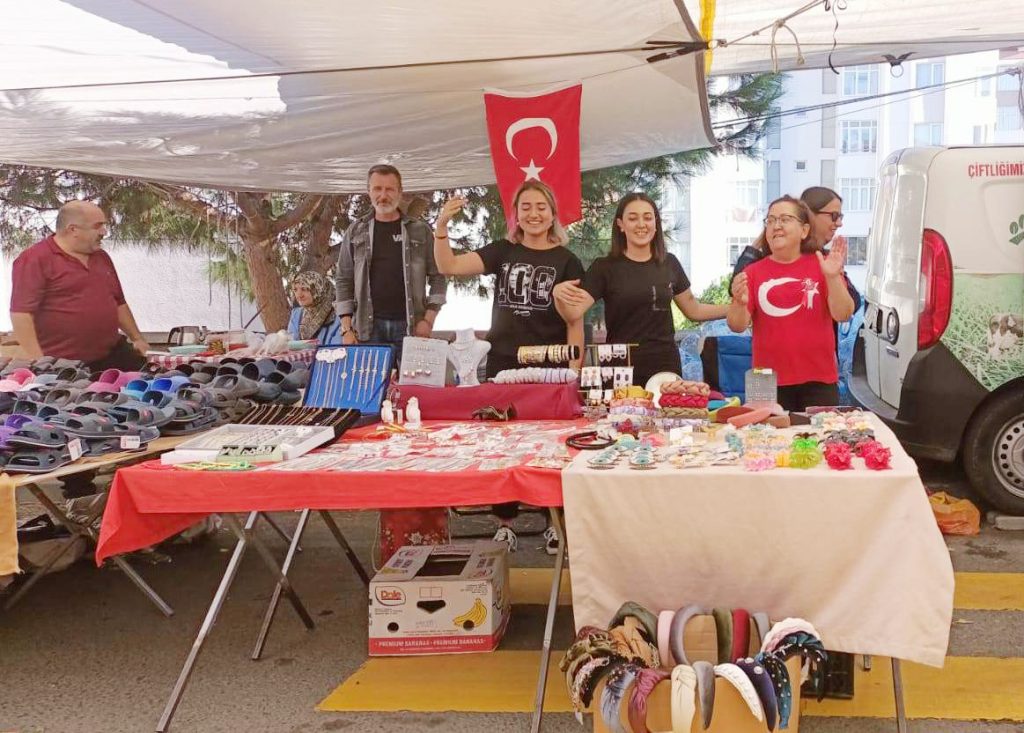 Engelsiz Yaşam Derneği’nden 29 Ekim kermesi