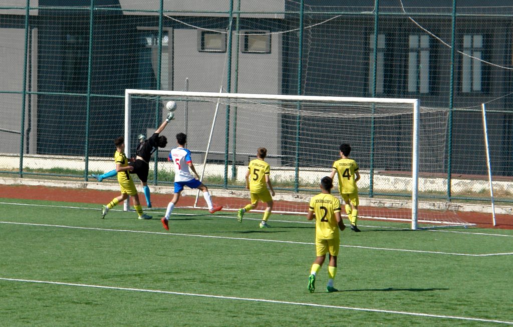 Tekirdağspor’dan farklı galibiyet   1-13