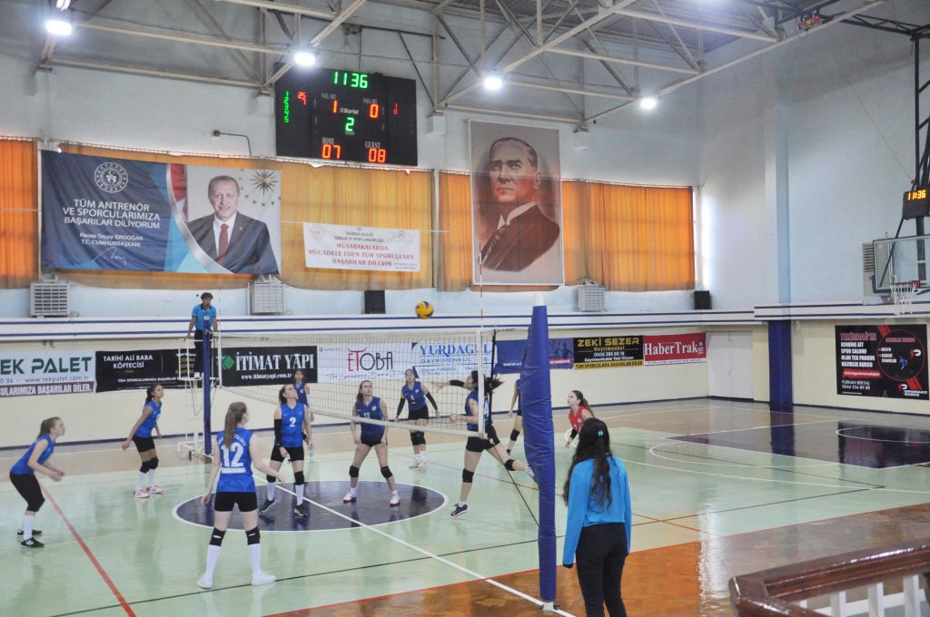 Tekirdağ Anadolu Lisesi: 2 Muratlı Anadolu Lisesi: 0