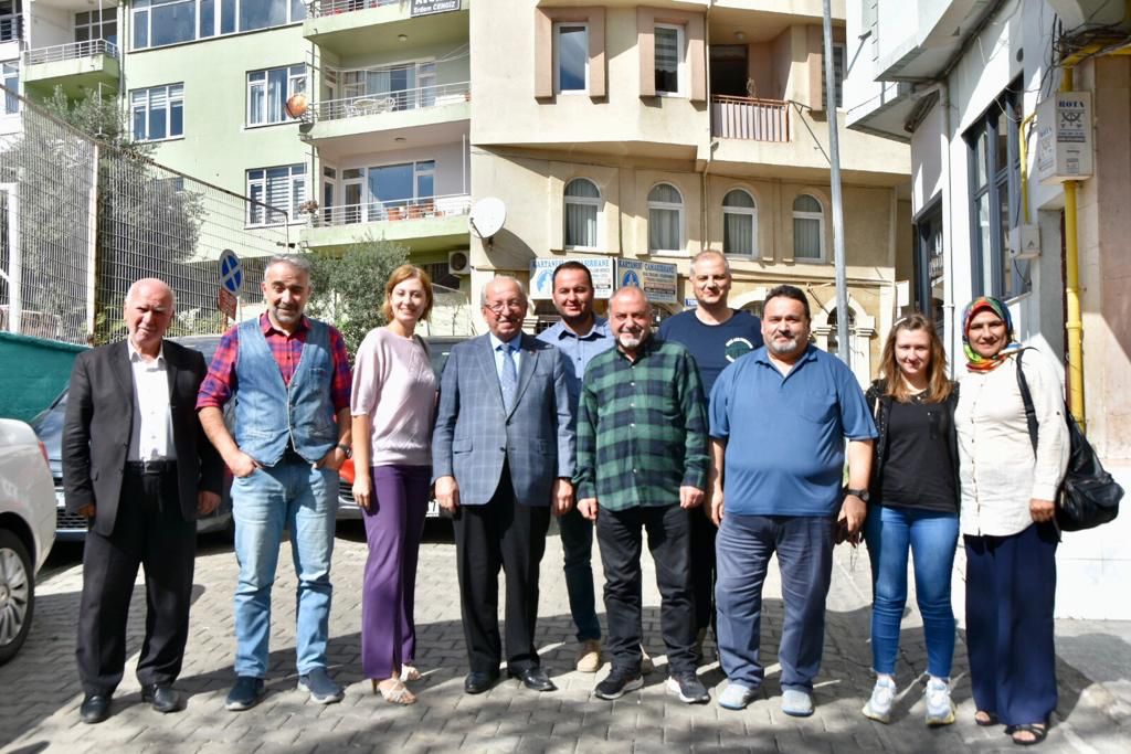 Albayrak’tan Habertrak’a kutlama