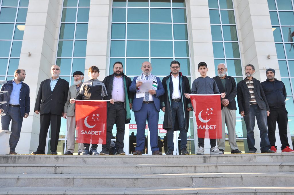“Filistin’de soykırım suçu işleniyor”