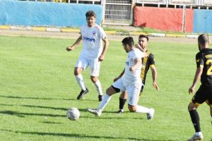 Tekirdağspor 15 puanla lider