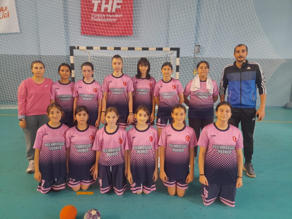Hentbolda heyecan dorukta