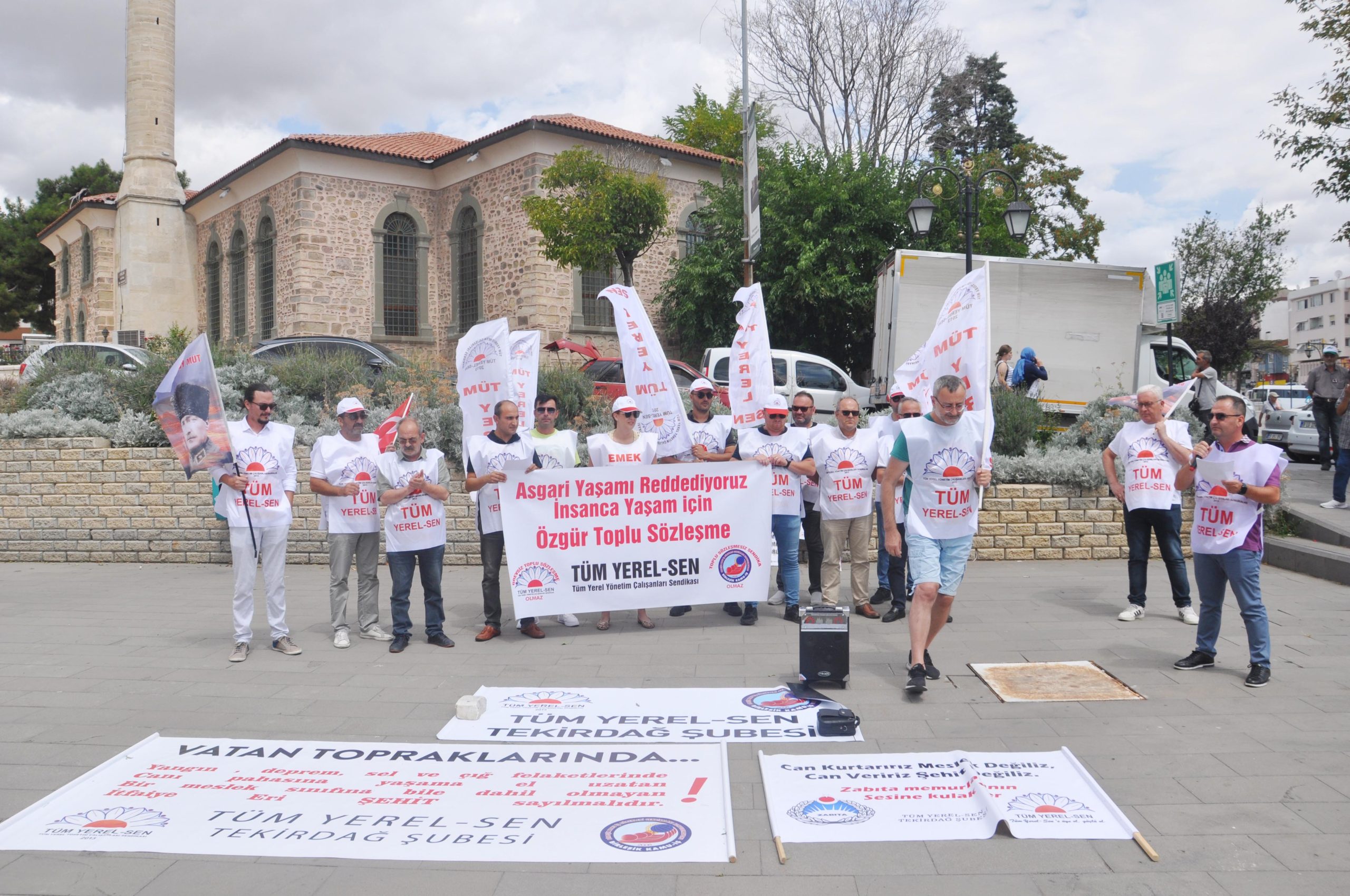 BÜTÇEDE SOSYAL DEVLET İLKESİ YOK