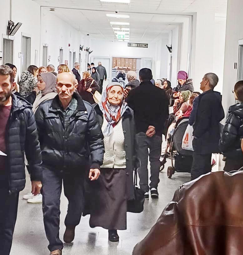 HASTANELER DOLUP TAŞIYOR