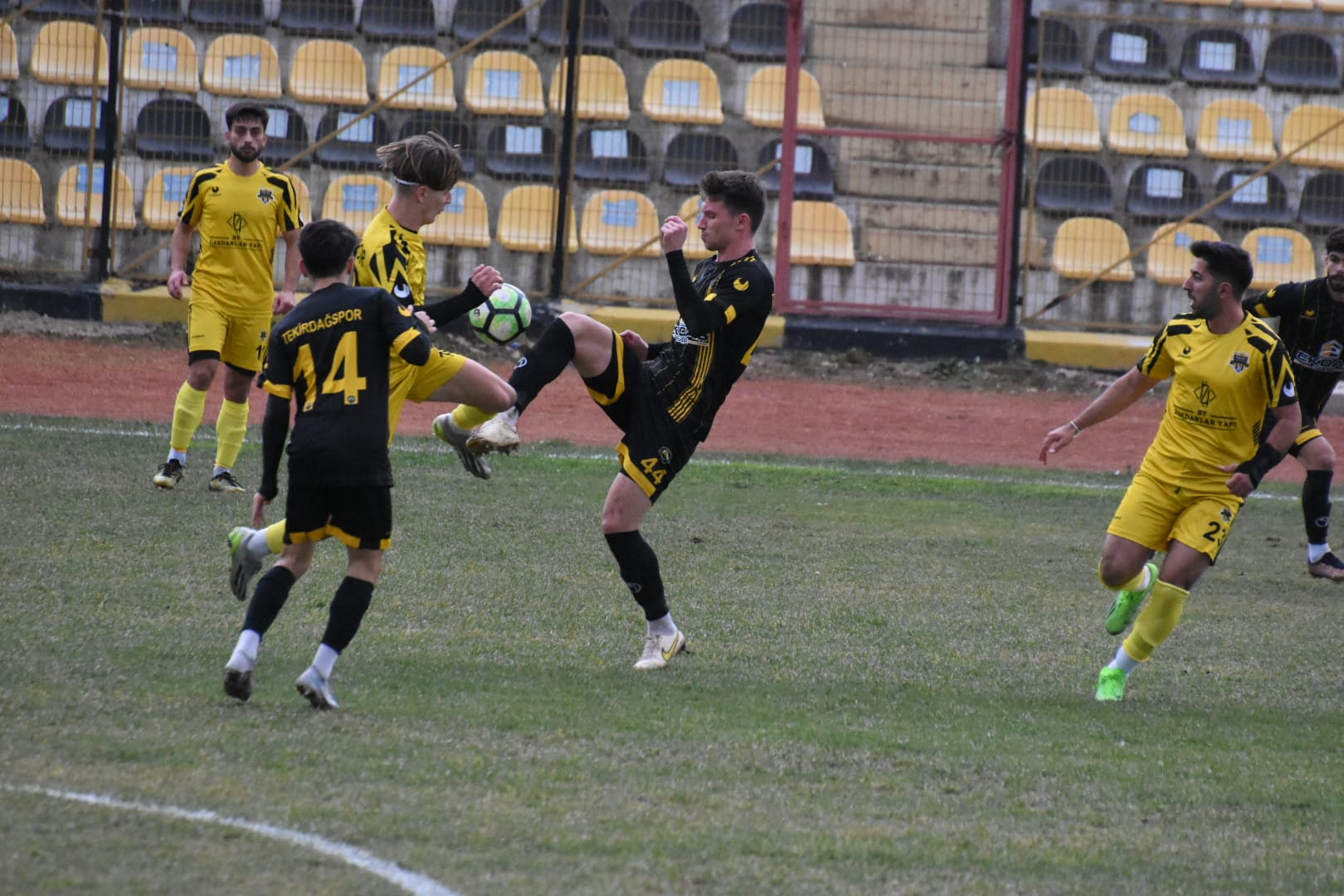 Tekirdağspor 100. Yılspor’a takıldı