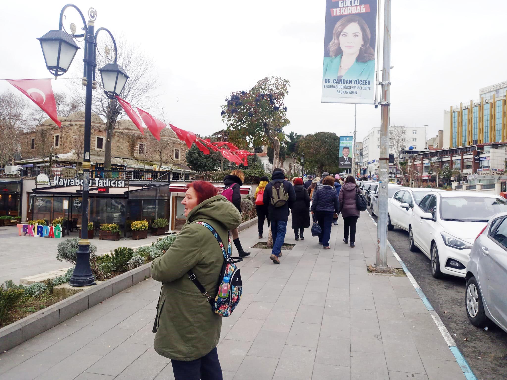 Bulgarlar esnafın yüzünü güldürdü