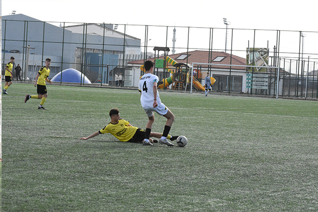 Kazanderespor gol oldu yağdı: 11-1