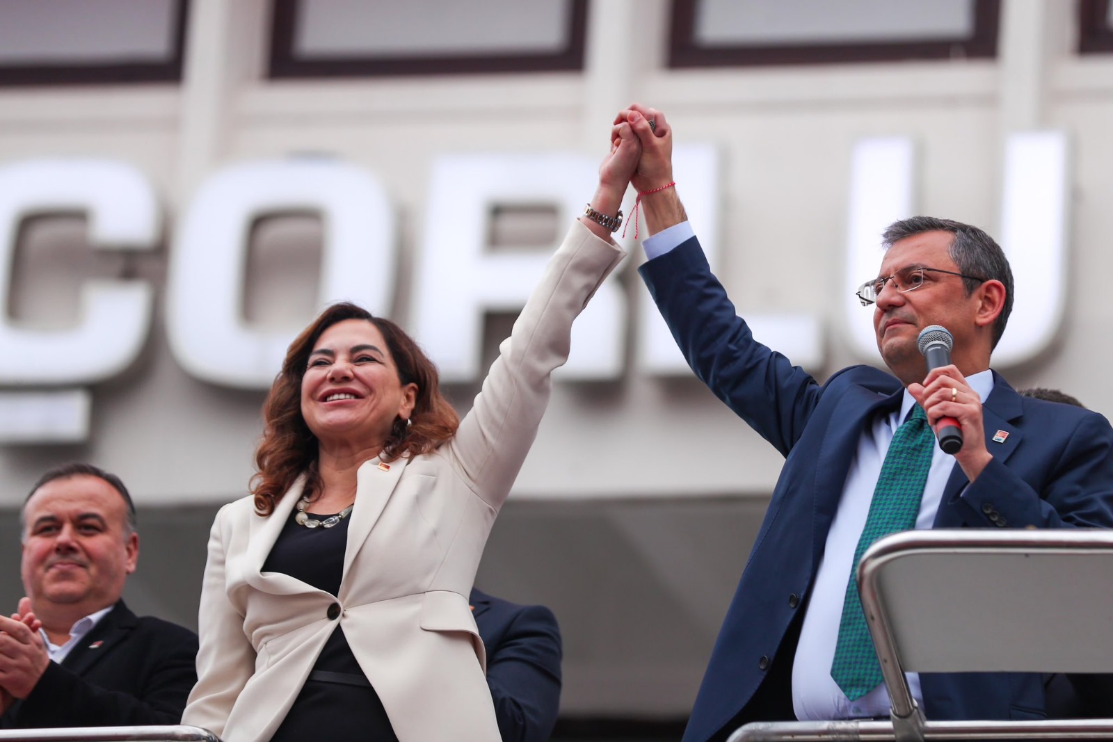 Candan Yüceer, açık ara önde