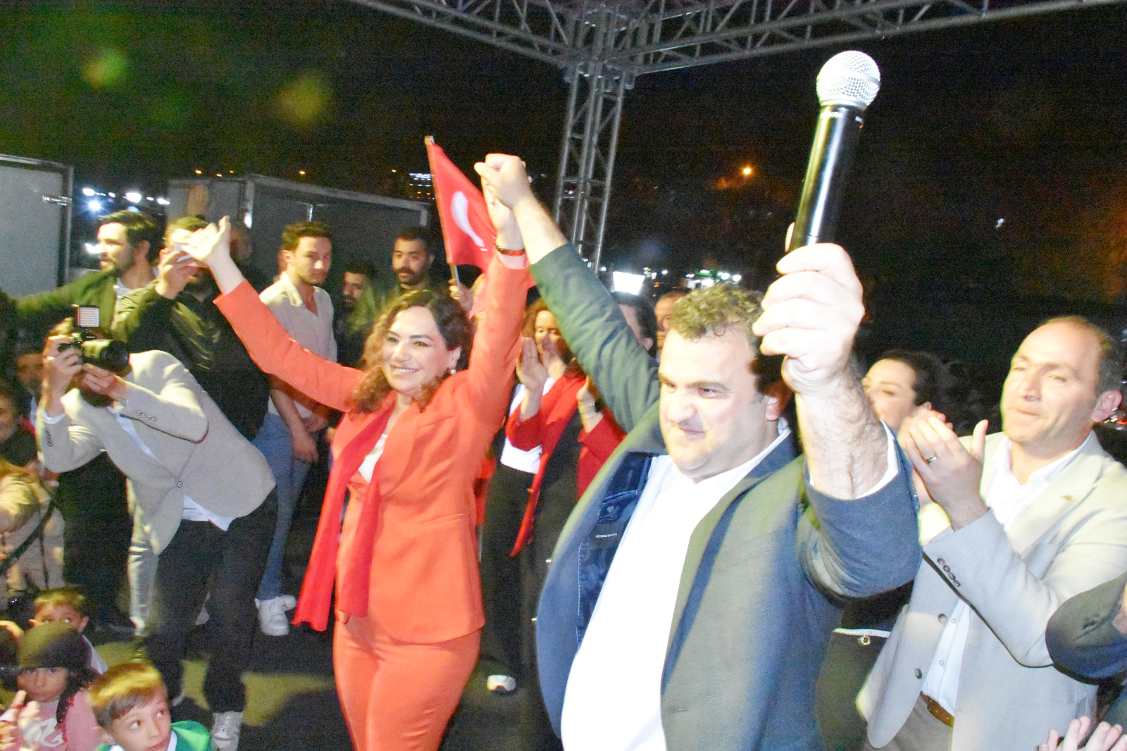 “Sadece vatandaşa hizmet edeceğiz”