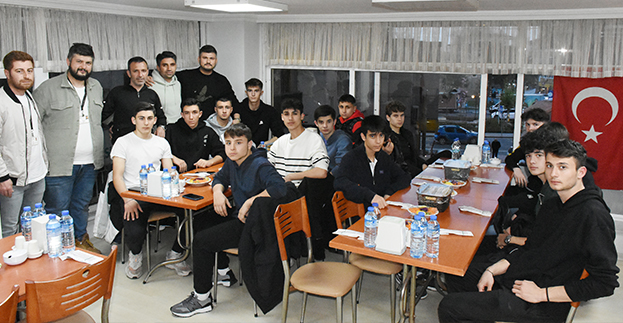 Tekirdağsporlu oyuncular İftar yemeğinde buluştu