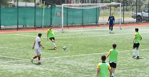Kapaklı Sitespor, Namık Kemalspor’u 4-0 yendi