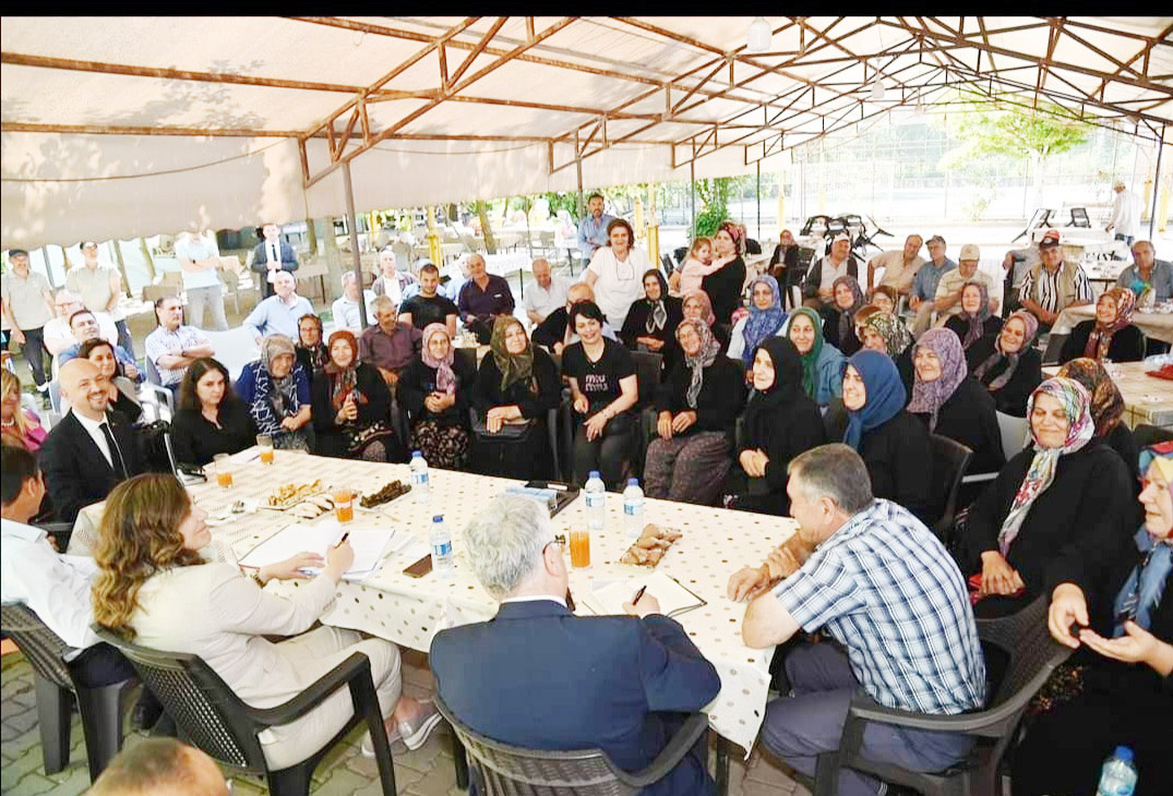 Karacakılavuz halkının taleplerini dinledi