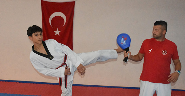 İlk Şampiyonasında Derece Yaptı