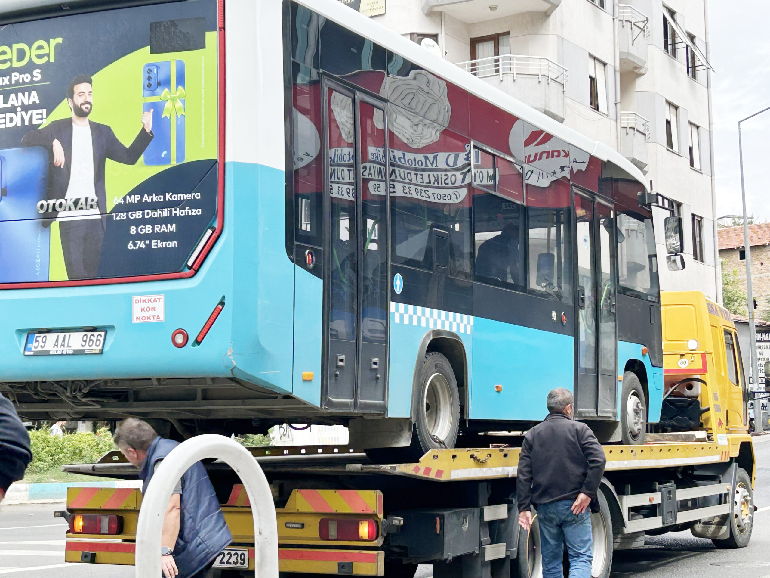 Belediye otobüsü arıza yaptı