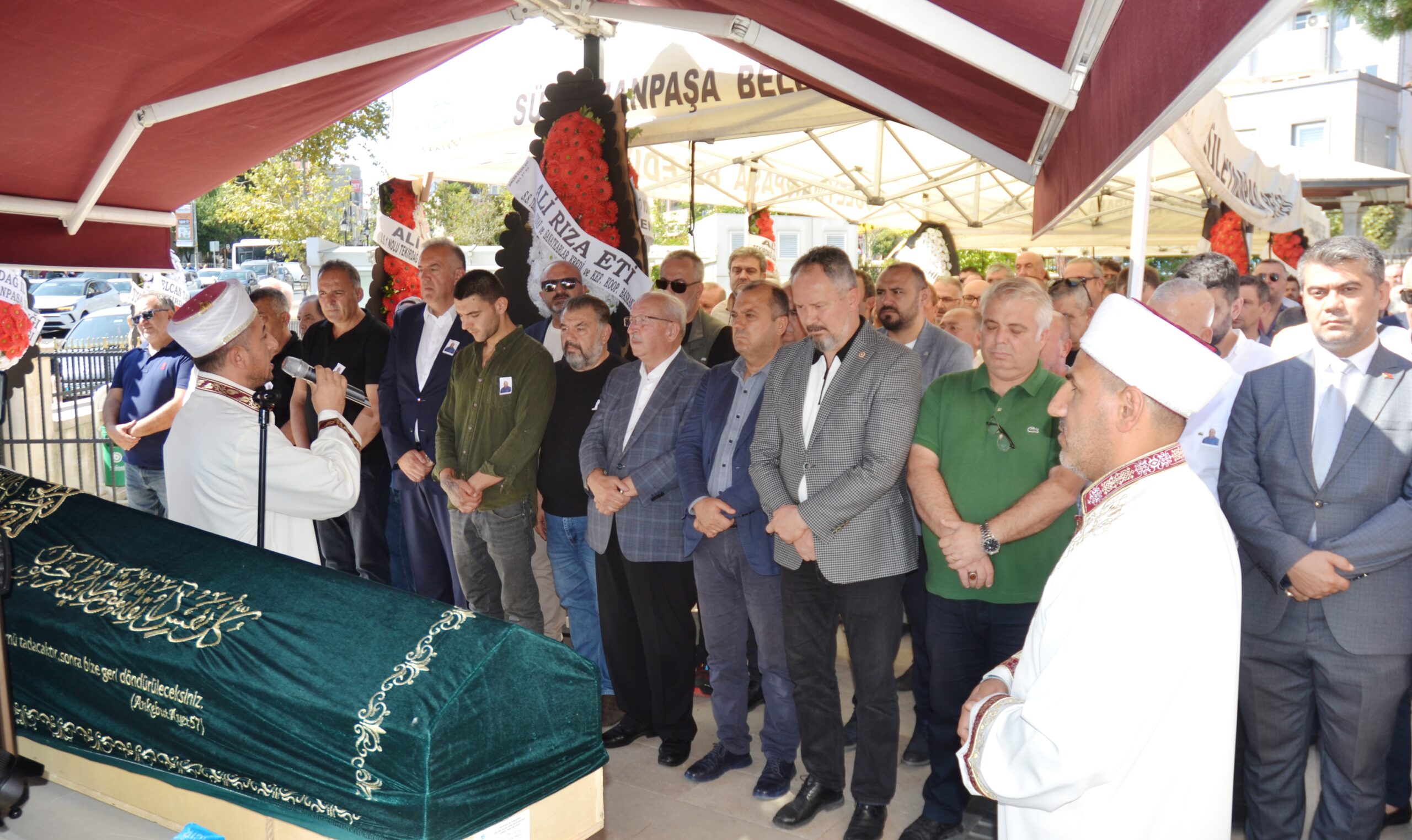 Ali Kayalaroğlu defnedildi