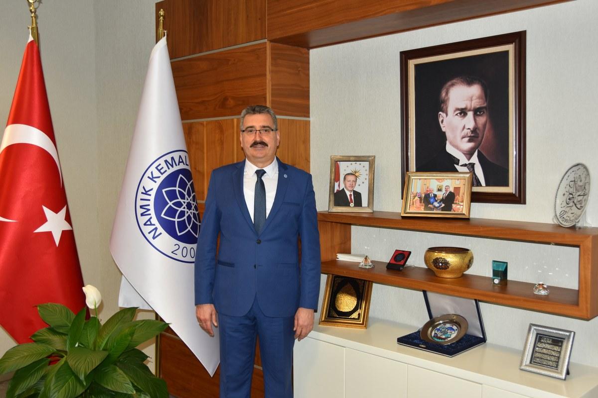 Rektör dediğin böyle olur