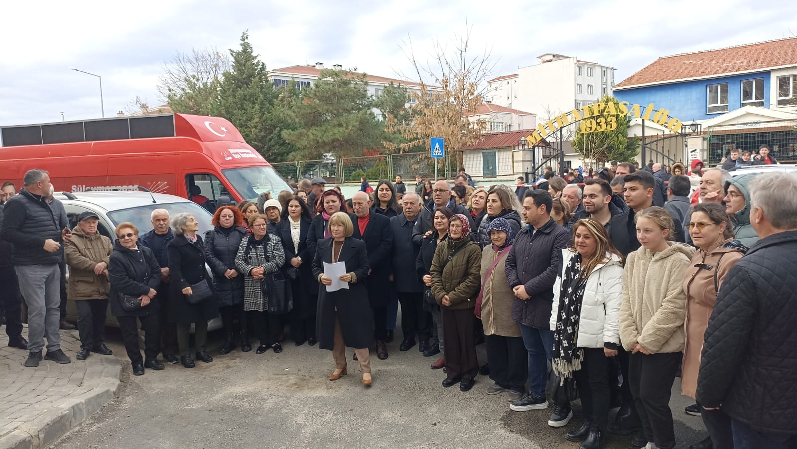 ‘Laik eğitime darbe’