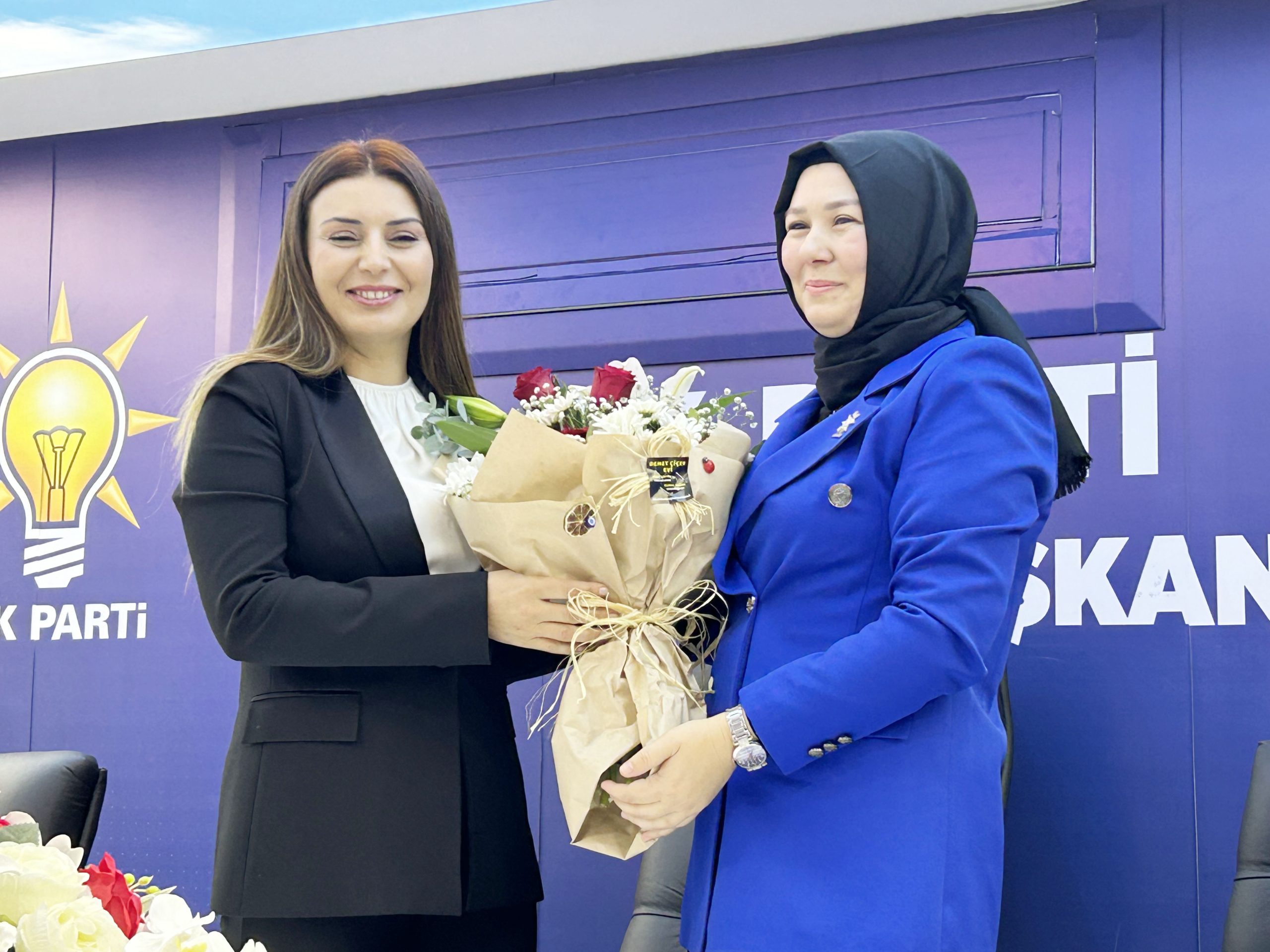 Kadın kollarında devir teslim