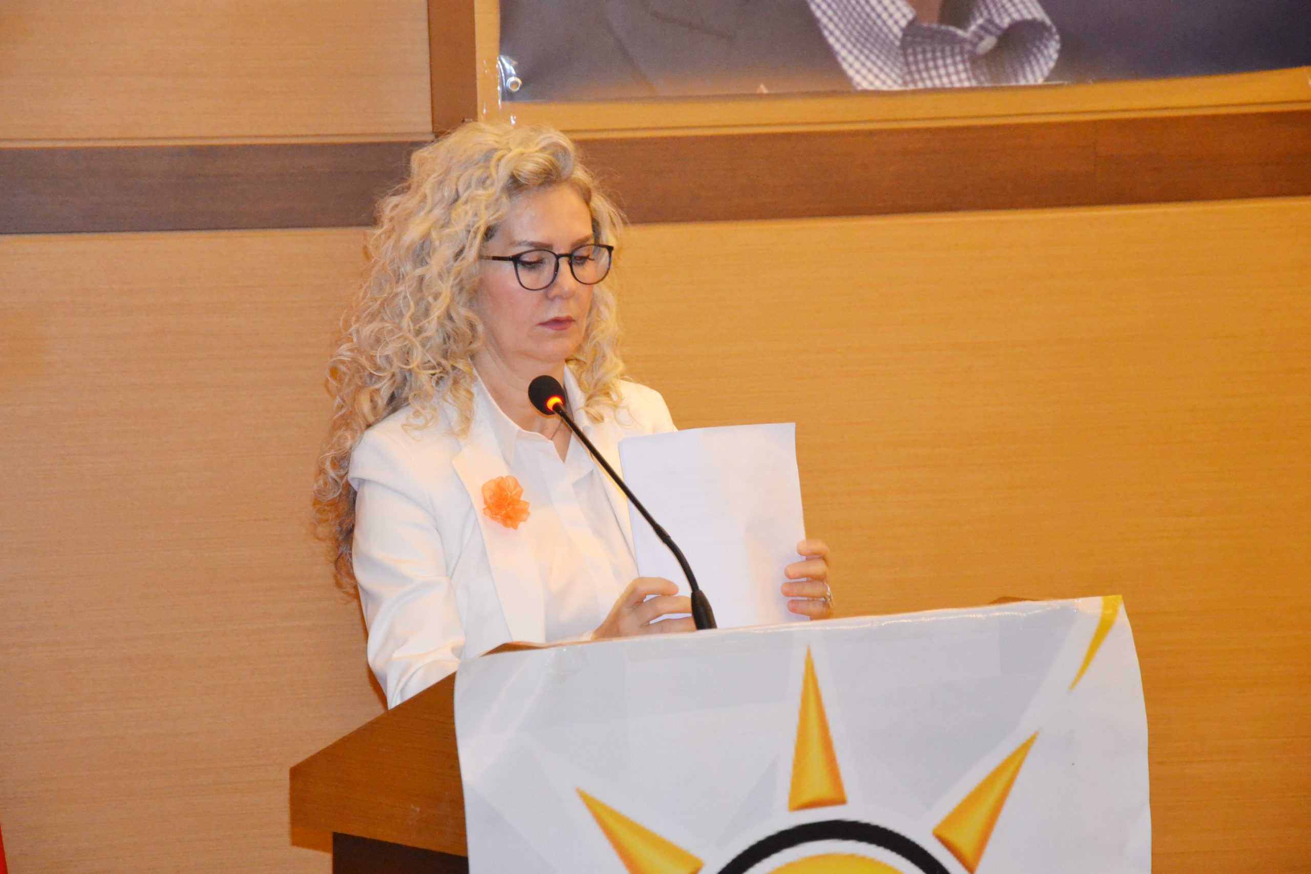Koç; “Kadınlar siyasetin öznesidir”