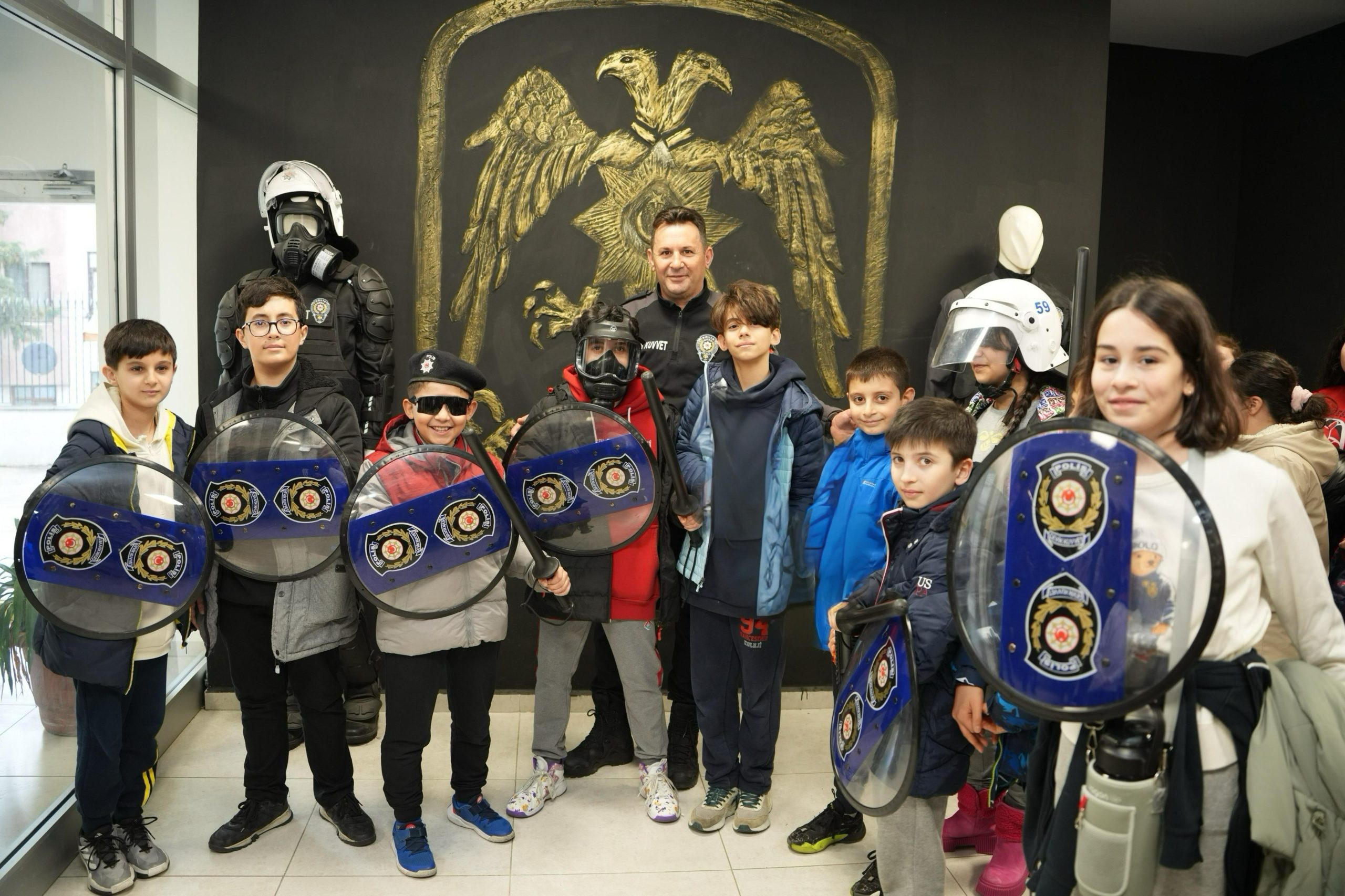 Öğrencilere polislik mesleği tanıtıldı