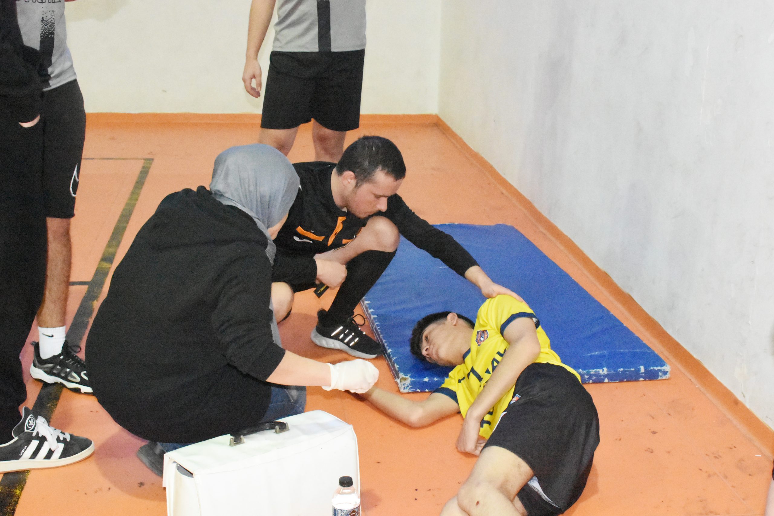 Genç oyuncu korkuttu