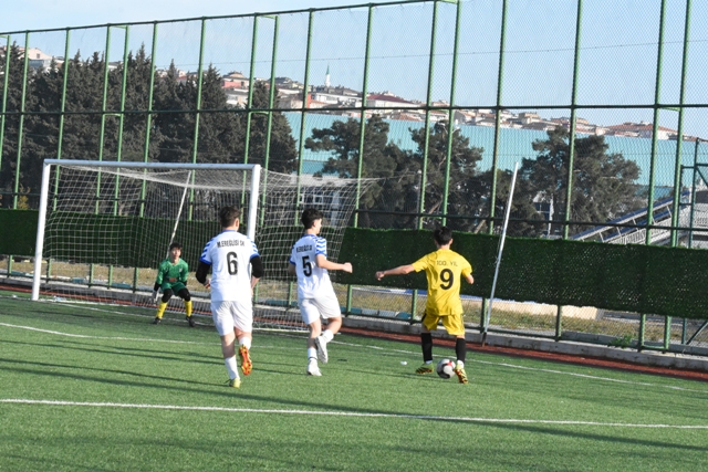 100. Yıl averajla lider
