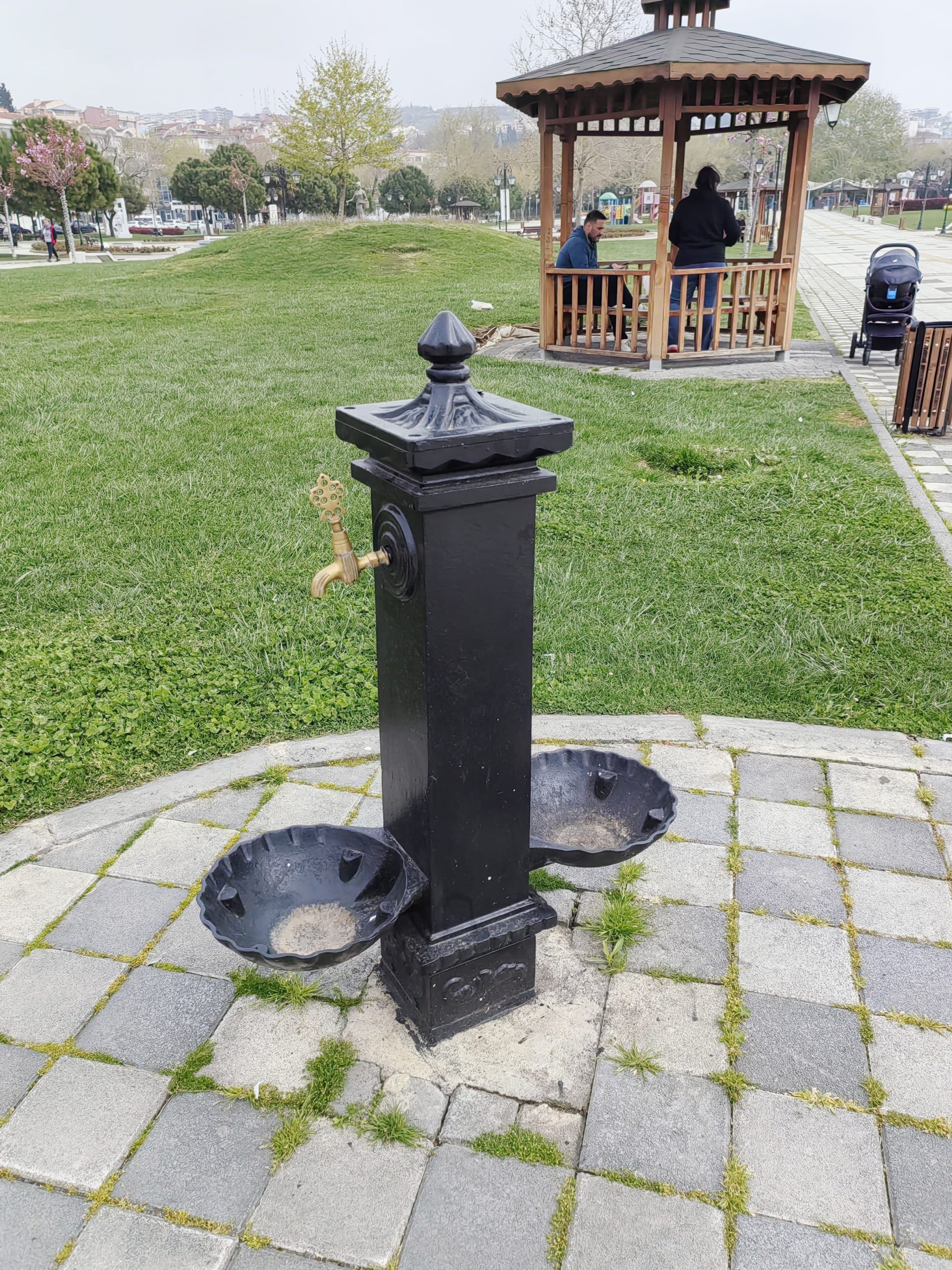 Sahildeki çeşmelerden artık su akmıyor