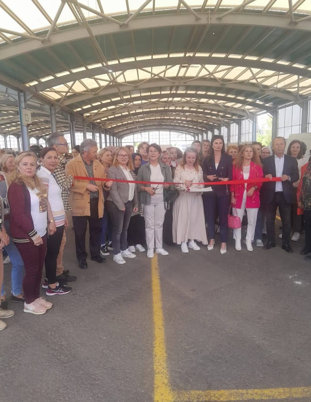 Kadınlar üretime katıldı