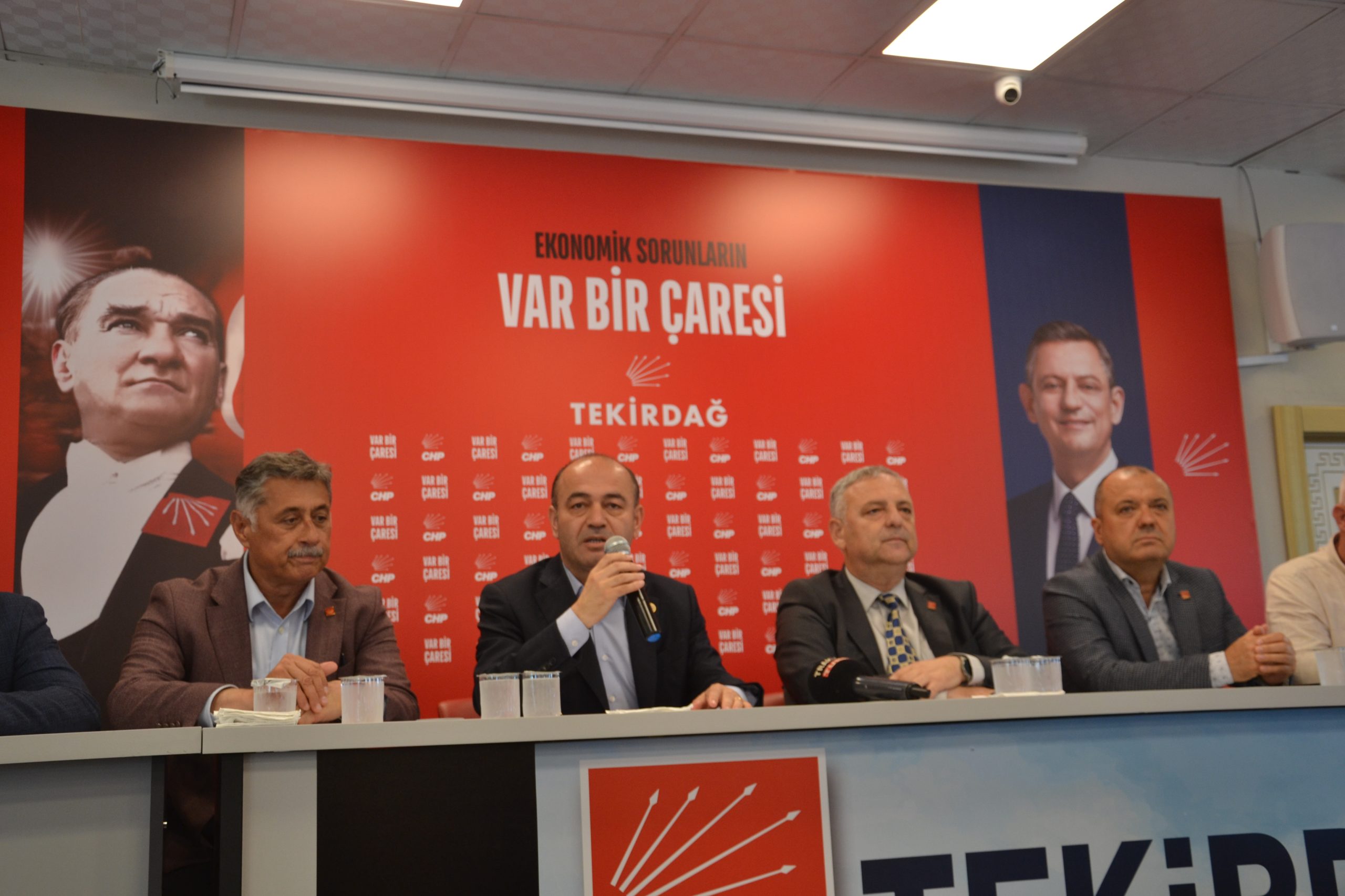 “Baskılar, hukuk kılıfı altında yürütülüyor”