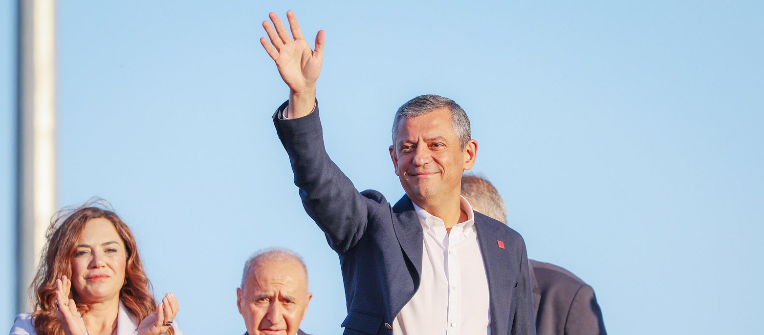 Özgür Özel’in biten hastaneden haberi bile yok