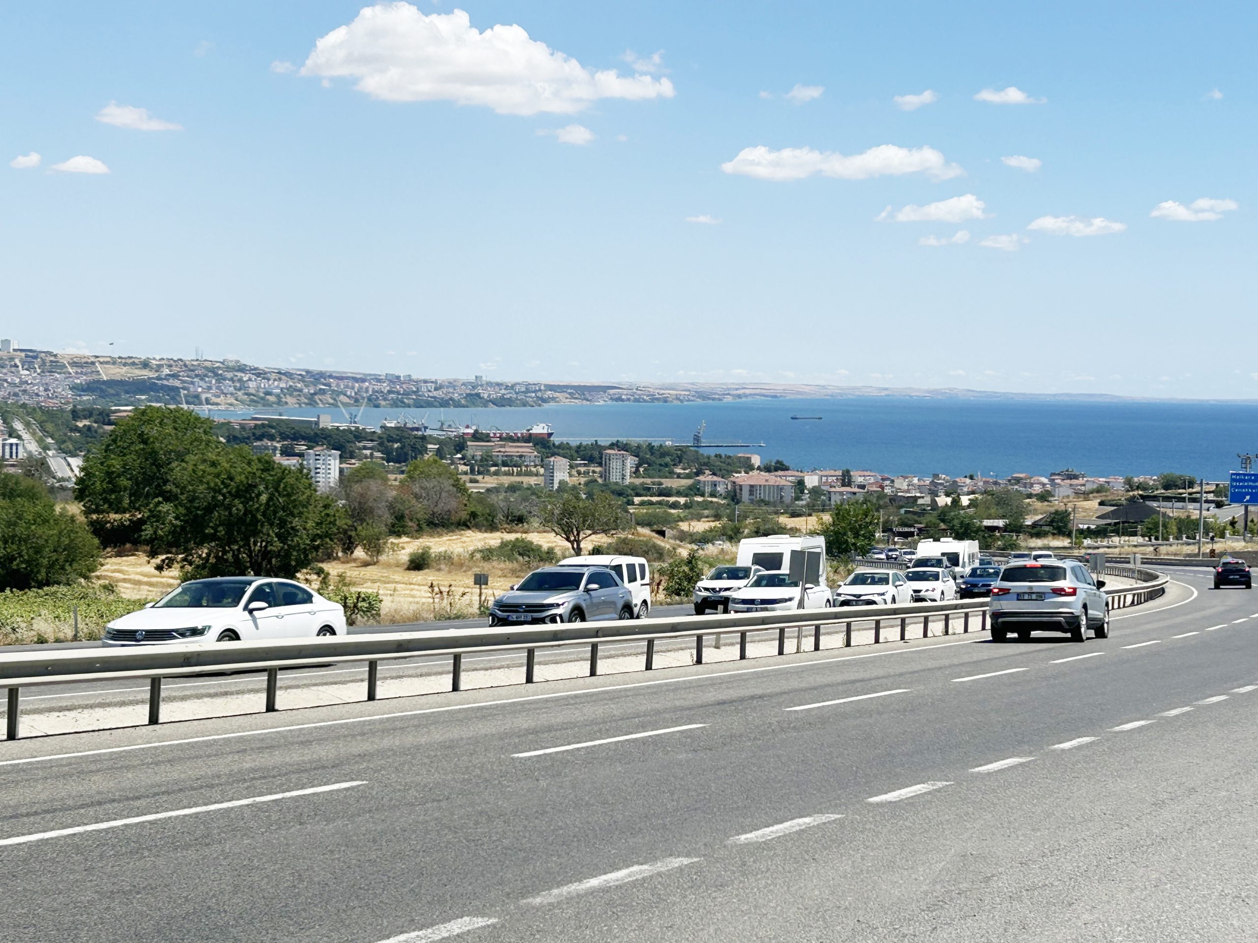 Tekirdağ geçişinde tatilci yoğunluğu