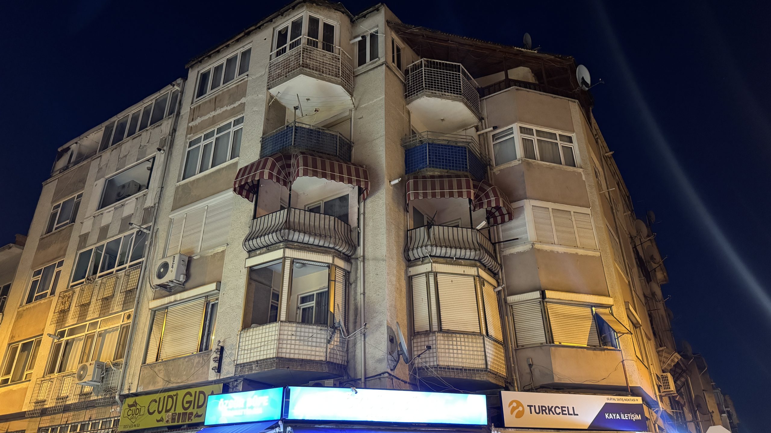 Bir apartman tedbir amaçlı boşaltıldı