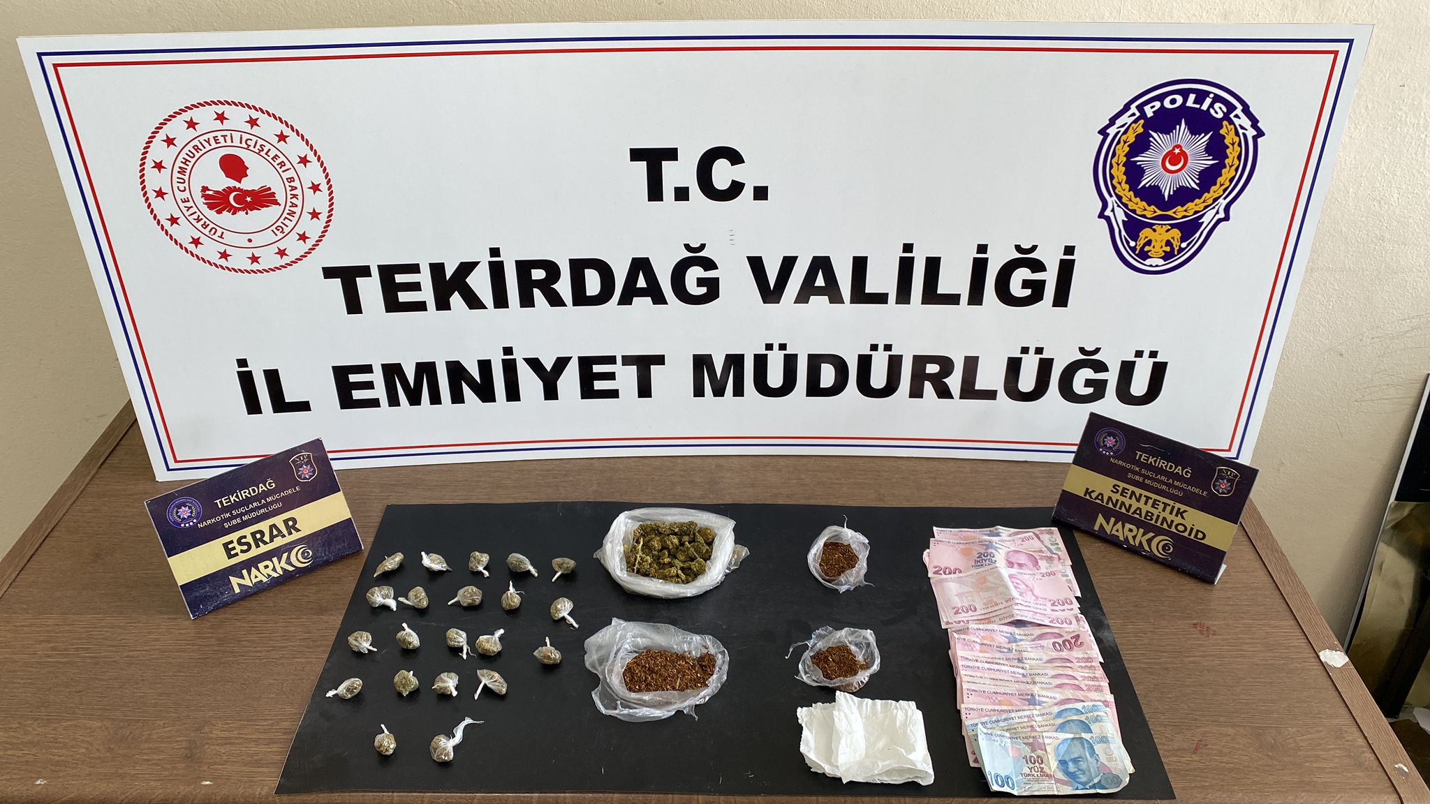 Uyuşturucu baskınları sürüyor