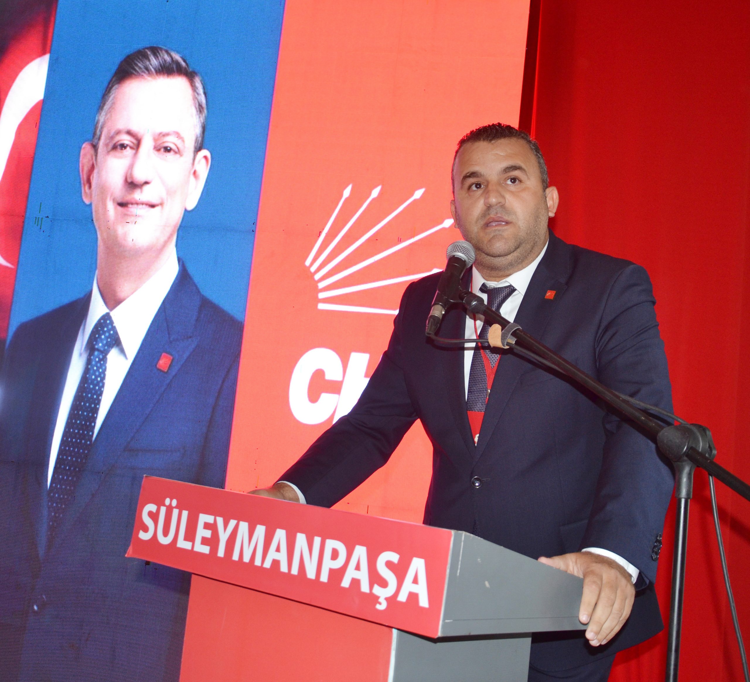 Nallar; “Özgür Özel ‘i satan ailesini satar”