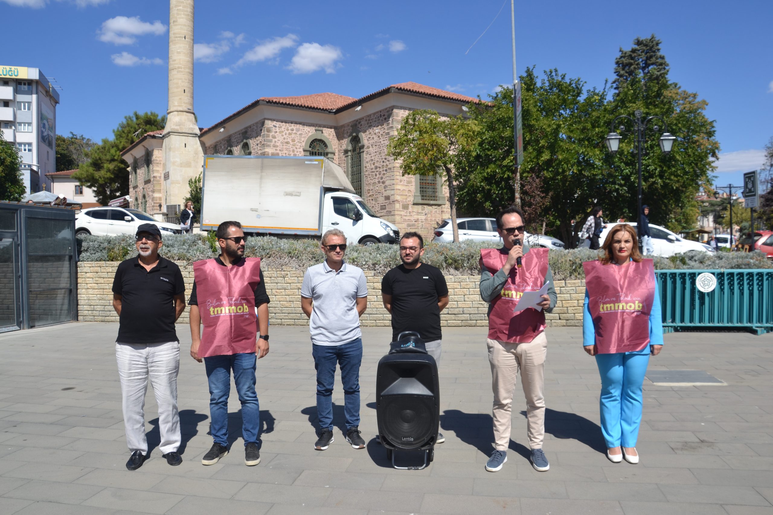 “Dayanışma ile mücadeleyi sürdürmeliyiz”