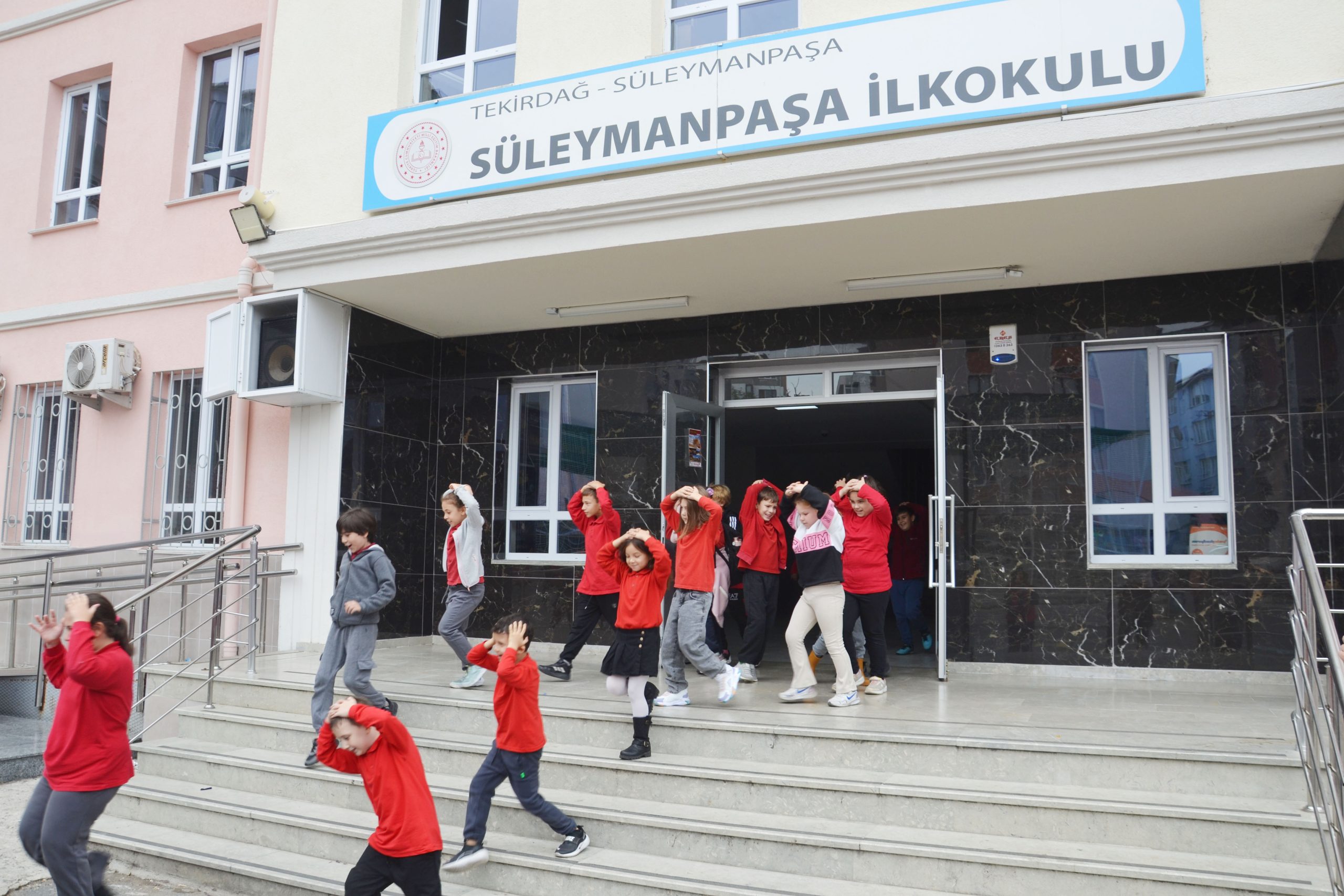 Okullarda Tahliye Tatbikatı