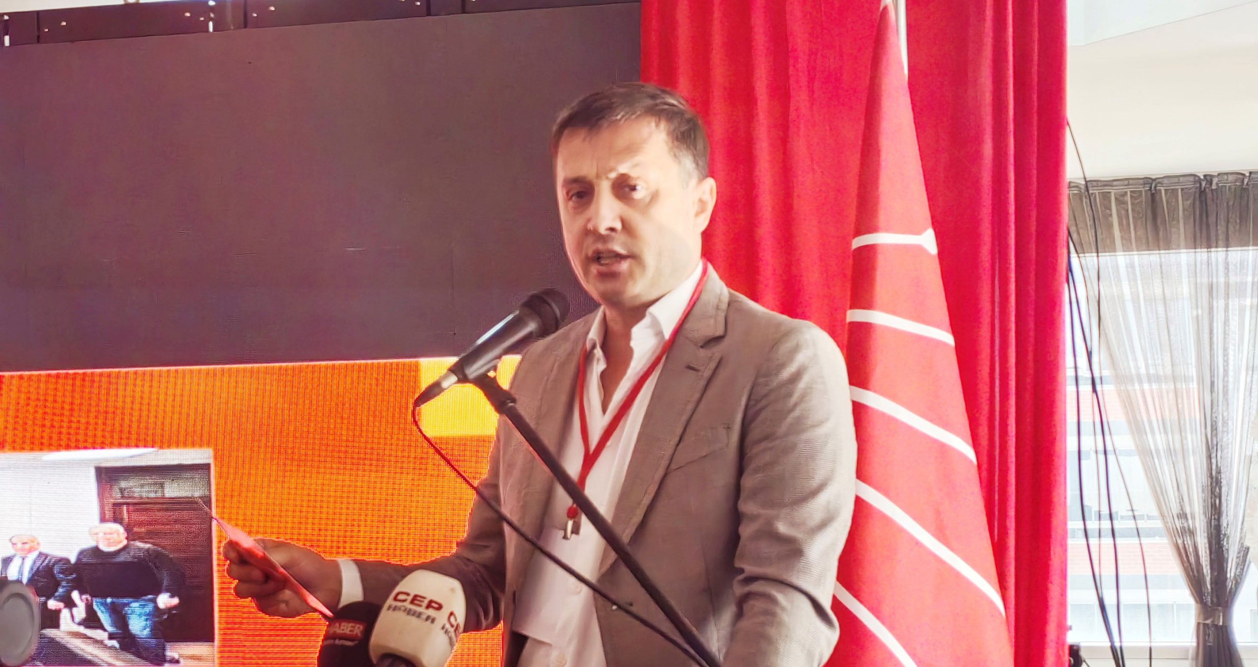 VAHAP AKAY; “ATIN BİZİ BU PARTİDEN”