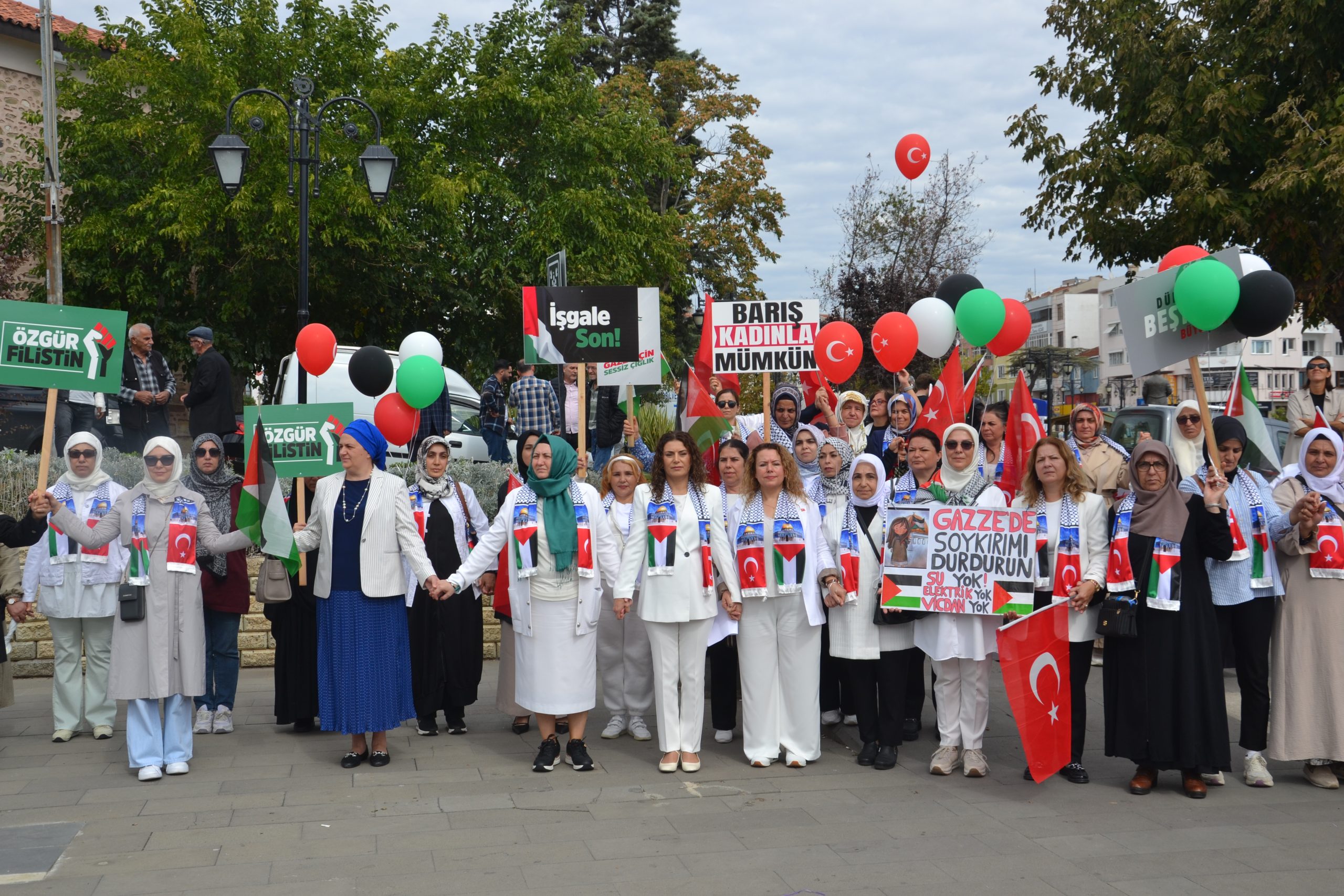 İSRAİL ZULMUNE SON VERİLMELİ