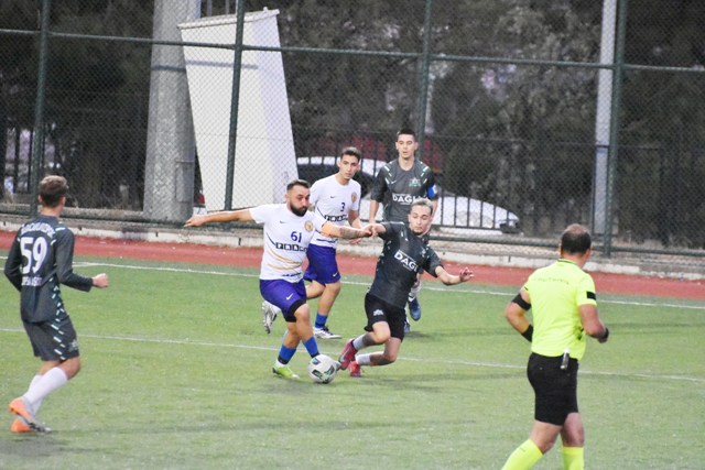 Altınova’da hedef 3 puan