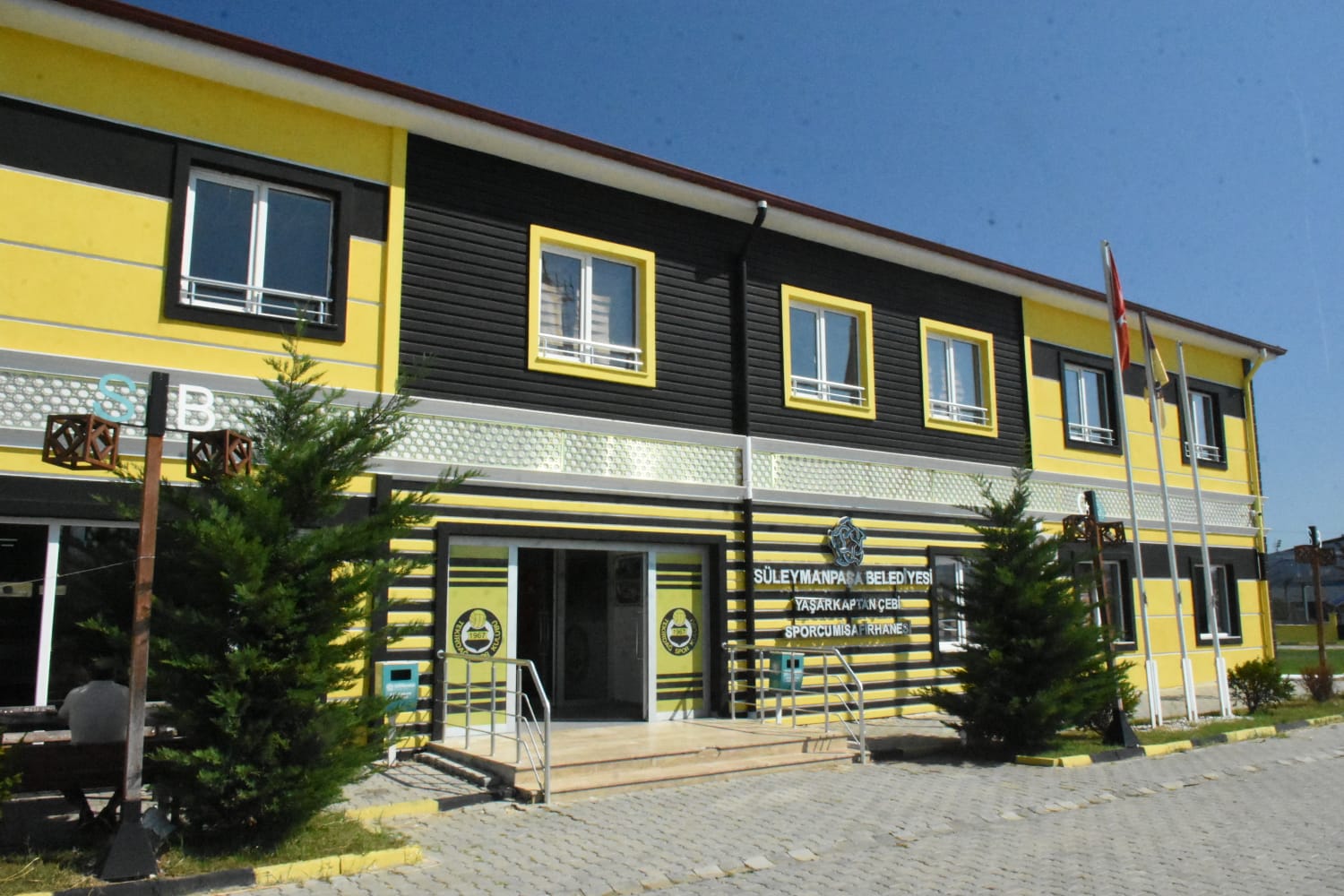 BAL BAŞLIYOR