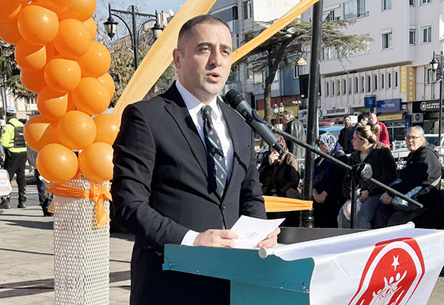 ‘Dünyada her şey kadının eseridir’