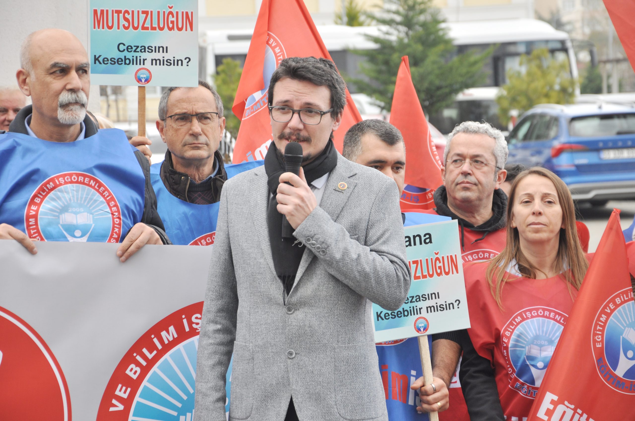 “TEMEL İHTİYAÇLAR LÜKS HALİNE GELDİ”