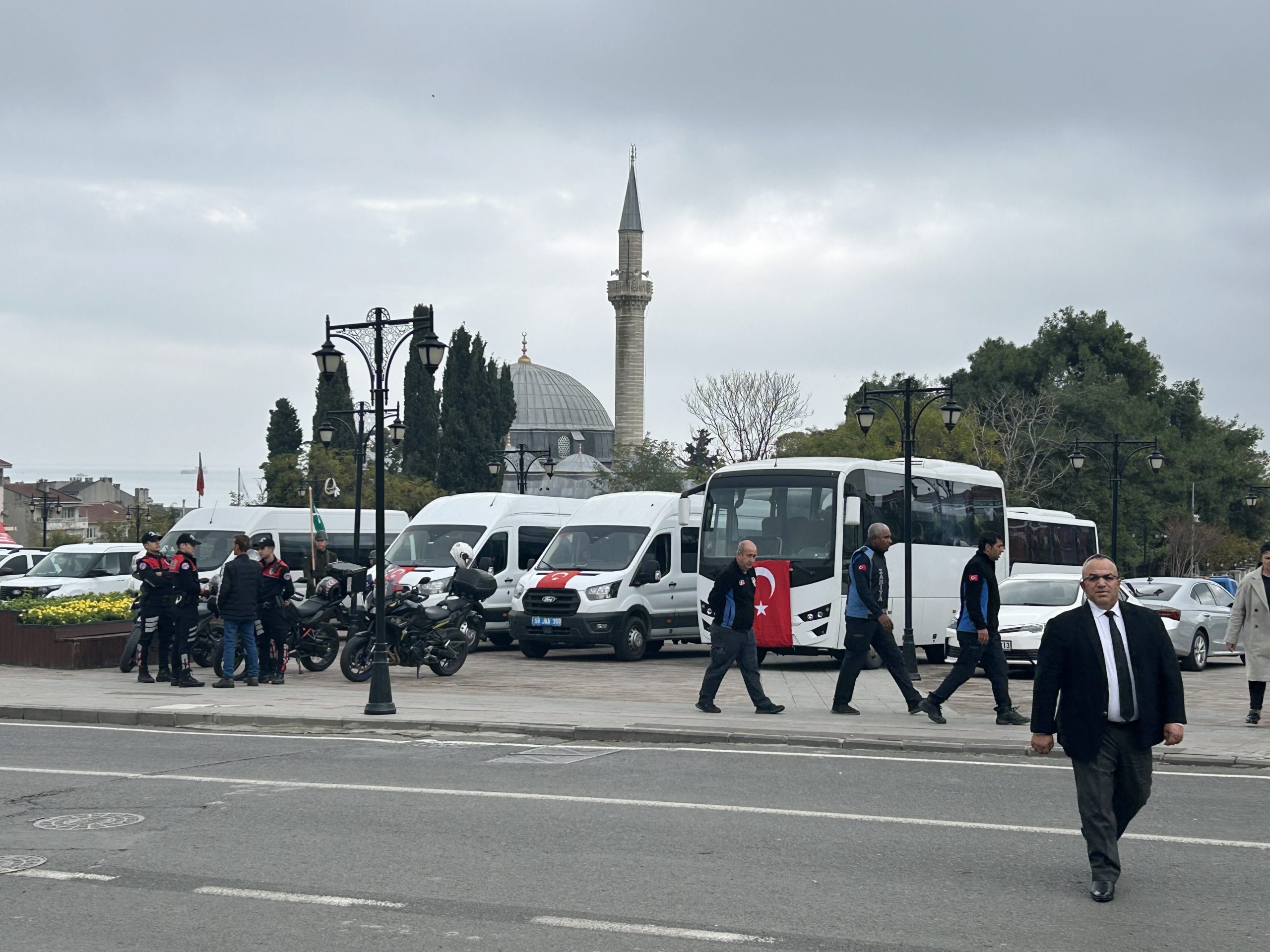 Vatandaşa yasak kamuya serbest